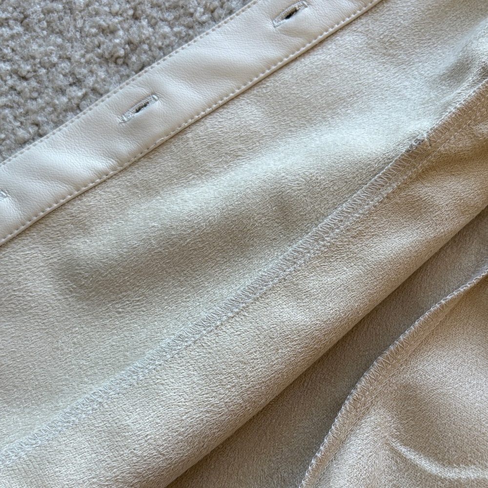 GAP Ivory Button-Up Pleather Ruffle Top - Picture 6 of 6
